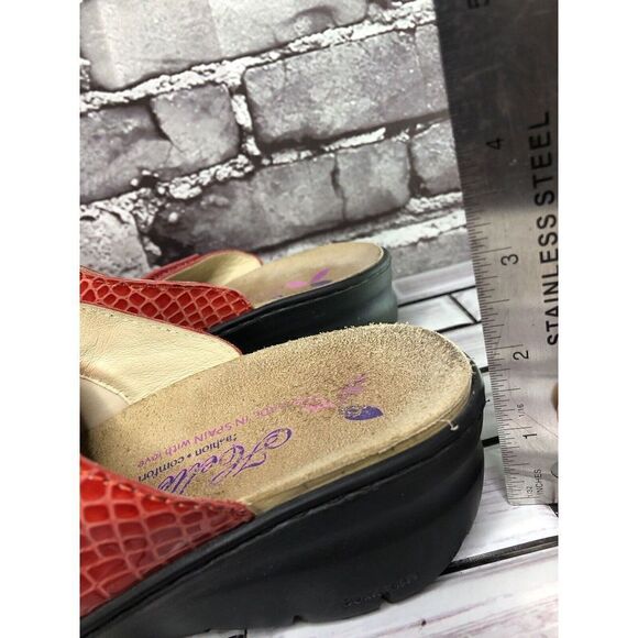 Helle Comfort Red Leather Croc Print Strap Wedge Sandals Women’s Sz 38EU/7.5M US - Picture 11 of 16